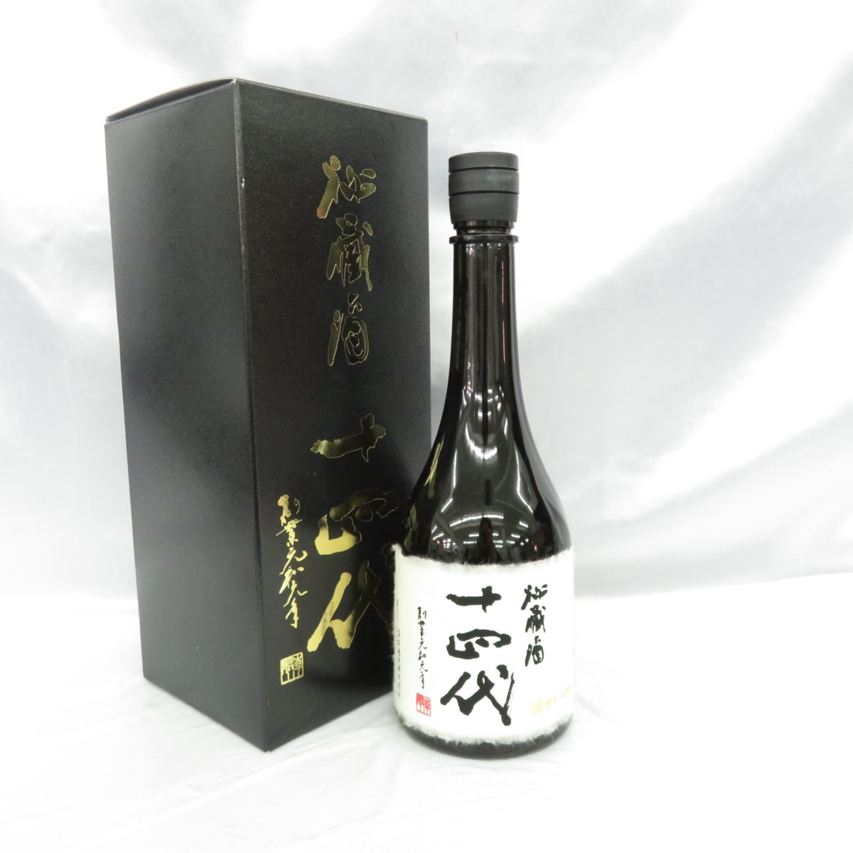 ☆田酒 純米大吟醸 斗壜取 1800ml 製造2019.11 T9L2171
