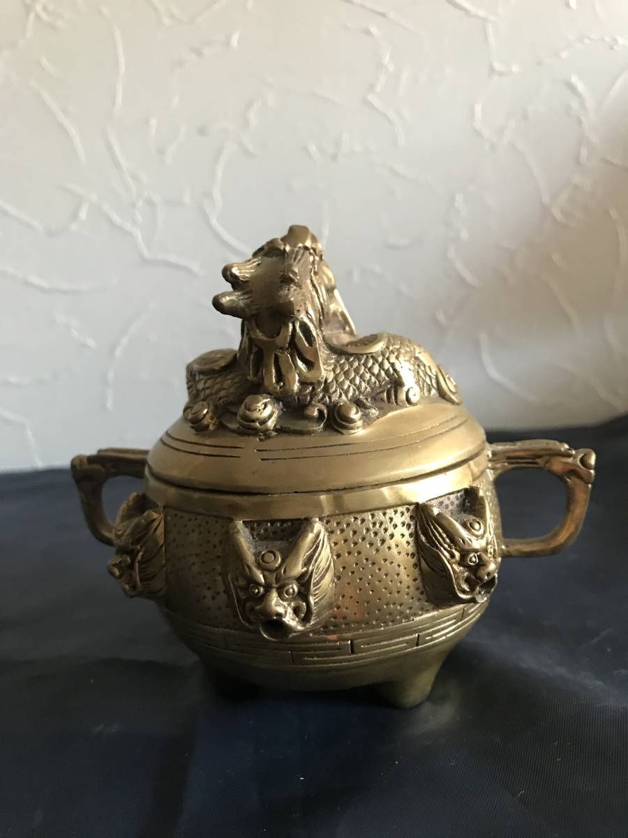 精品鉴赏乾隆年制双螭耳三足铜香炉_搜狐网