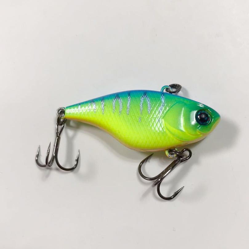 ジャッカル チャビーバイブ Chubby Vibration 40 Jackall ブルーバックタイガー バイブレーション 売買されたオークション情報 Yahooの商品情報をアーカイブ公開 オークファン Aucfan Com