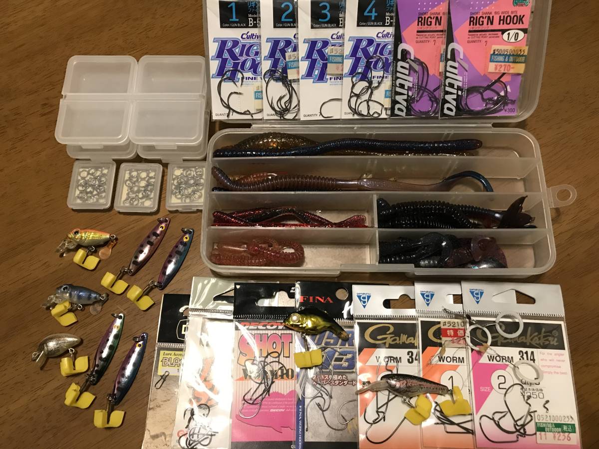 管釣り トラウト バス釣り フック スプーン 小型ルアー ワーム など 一式 まとめて 大量 セット ルアー用品 売買されたオークション情報 Yahooの商品情報をアーカイブ公開 オークファン Aucfan Com