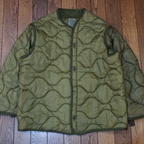 【激安大特価，正規品】 90s 米軍 M65 フィールドジャケット キルティング ライナー M オリーブ ナイロン ボタン ARMY ミリタリー LINER COLD WEATHER COAT(戦闘服)｜売買されたオークション情報、yahooの商品情報をアーカイブ 戦闘服