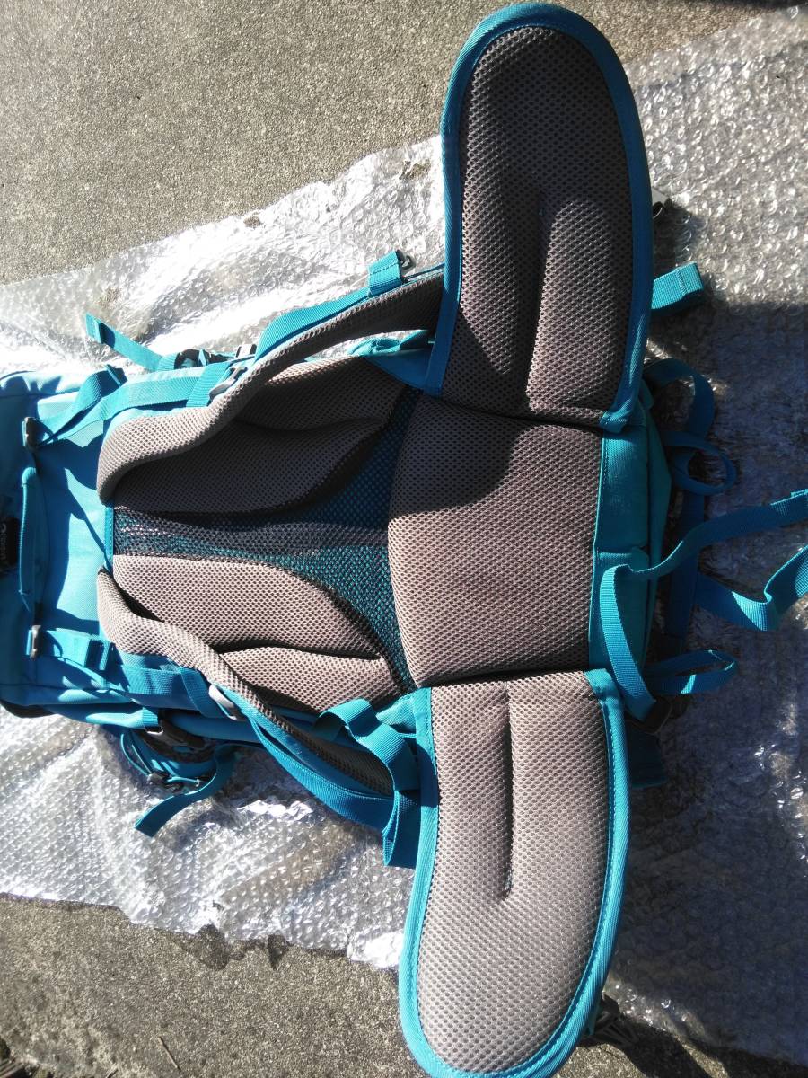 中古：MILLETミレー KHUMBUクンブ 32 LD（登山・トレッキング、女性向けザック、明るい水色、純正レインカバー付き）_2