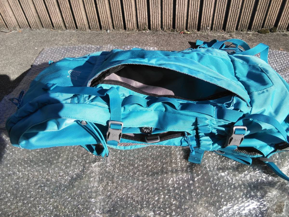 中古：MILLETミレー KHUMBUクンブ 32 LD（登山・トレッキング、女性向けザック、明るい水色、純正レインカバー付き）_4
