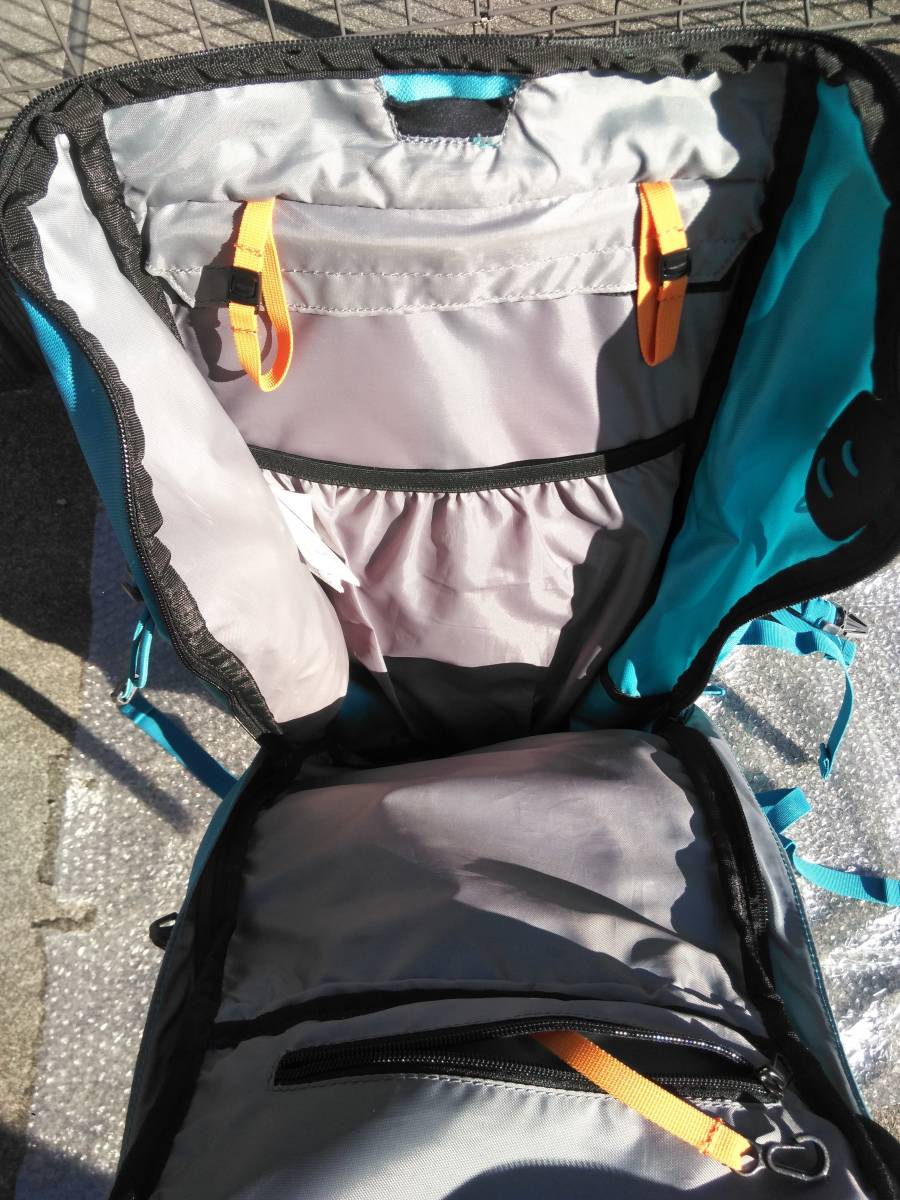 中古：MILLETミレー KHUMBUクンブ 32 LD（登山・トレッキング、女性向けザック、明るい水色、純正レインカバー付き）_6