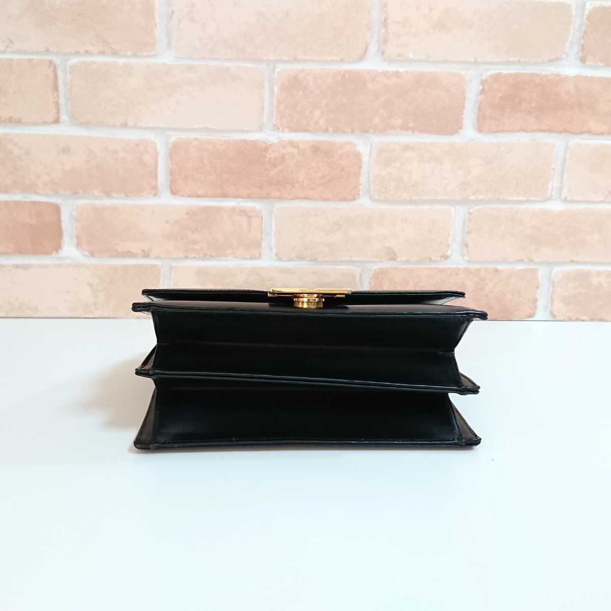 ☆激レア GIVENCHY ジバンシィ 牛革 デカロゴ金具 レザー ハンドバッグ 
