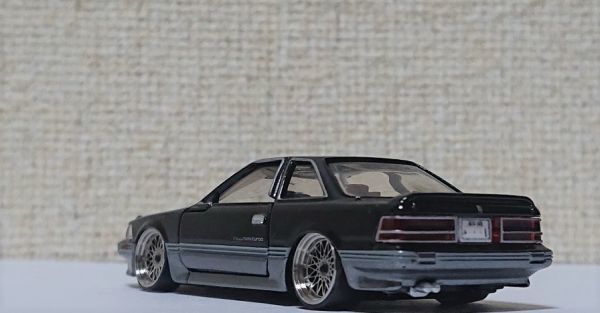 トミカ カスタム改造 プレミアム発売記念仕様 トヨタ ソアラ シャコタン 深リム 改造 乗用車 売買されたオークション情報 Yahooの商品情報をアーカイブ公開 オークファン Aucfan Com