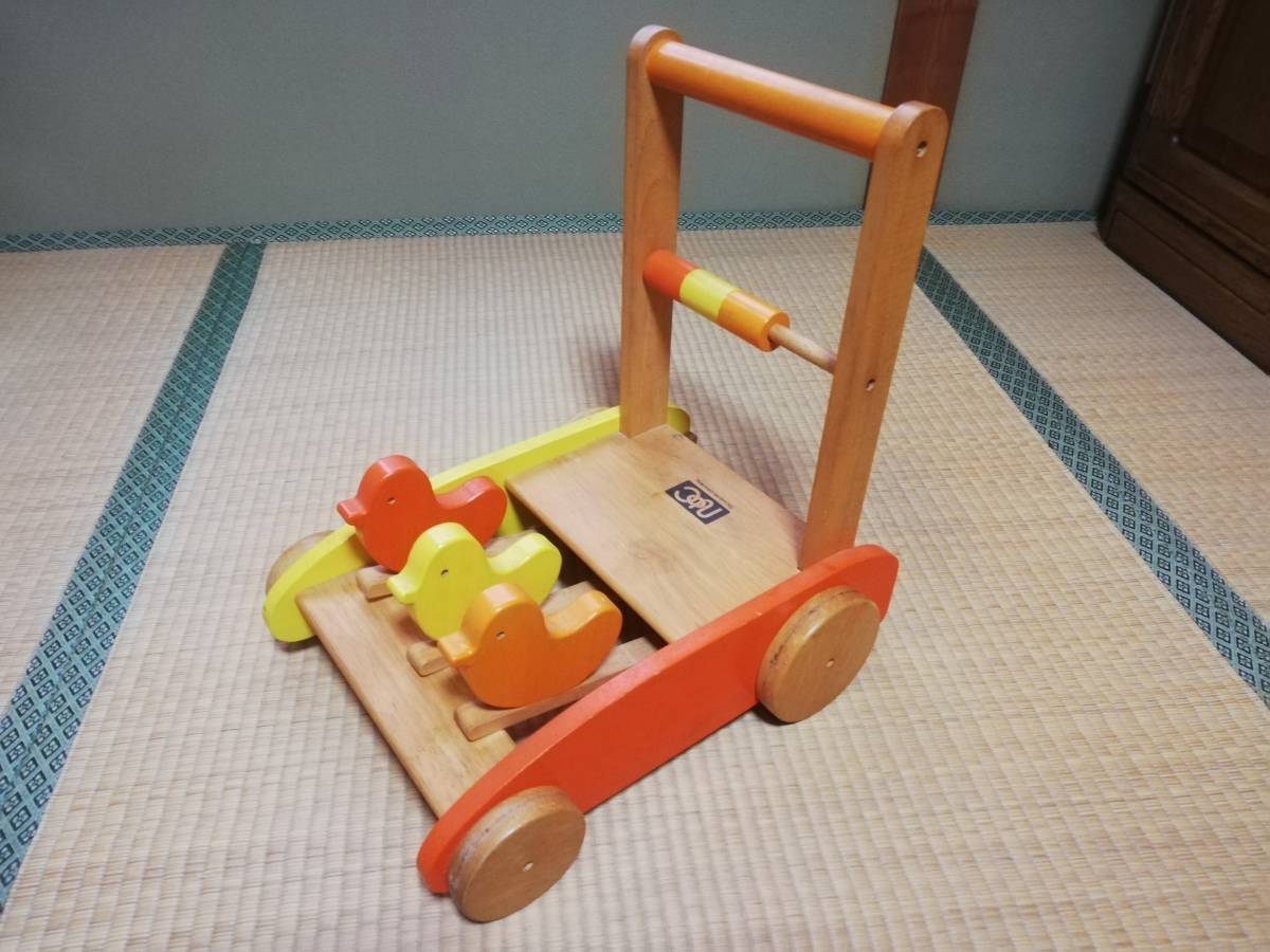 Baby Walker Pipi 木製カタカタ 手押し車 中古品 手押し車 カタカタ 売買されたオークション情報 ヤフオク の商品情報をアーカイブ公開 オークファン Aucfan Com