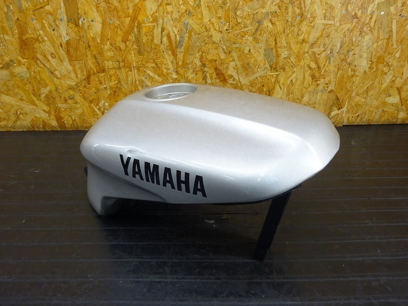  210127 FZ400 4YR-007 燃料タンク ガソリンタンク フューエルタンク(ヤマハ用)｜売買されたオークション情報、yahooの商品情報をアーカイブ公開 - オークファン ヤマハ用