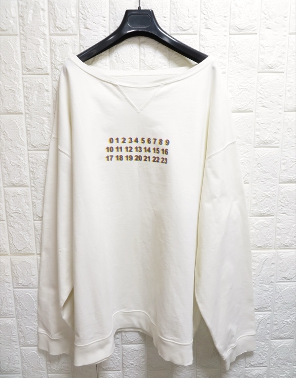 メゾン マルジェラ カレンダー ロゴ 19ss オーバーサイズ スウェット 50 ホワイト Maison Margiela オーバーサイズ sweat printed XS新品