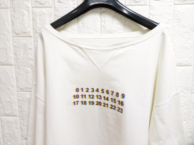 メゾン マルジェラ カレンダー ロゴ 19ss オーバーサイズ スウェット 50 ホワイト Maison Margiela オーバーサイズ sweat printed XS新品