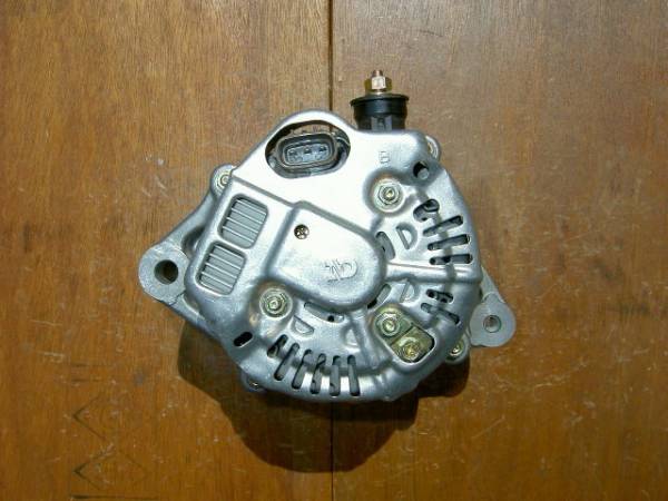 ハイラックスサーフ、ＫＺＮ１３０用オルタネーター（ダイナモ）リビルト品 １０１２１１-５７８０ ハイラックスサーフ オルタネーター リビルト Y-KZN130W 国内正規品トヨタ 送料無料オルタネーター