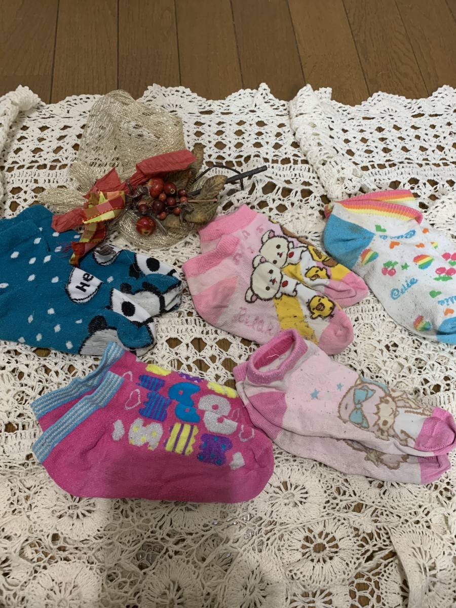 福袋 ５足セット まとめて ソックス 靴下 女の子 スクール 整理品 リサイクル 激安必見 通学 キャラクター 難有 小中学生 靴下 売買されたオークション情報 Yahooの商品情報をアーカイブ公開 オークファン Aucfan Com