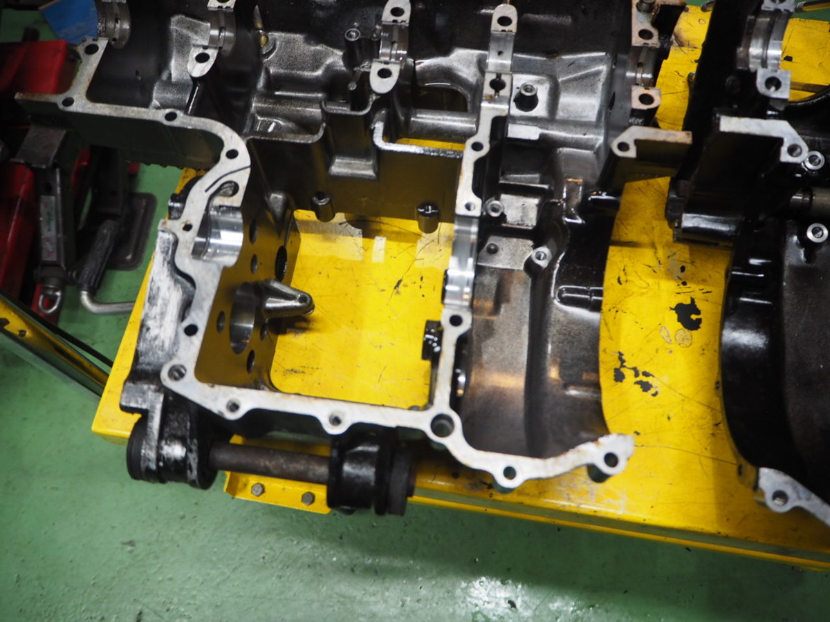 ホンダ純正　CBX400Fエンジンパーツ　純正クランクケース上下　使用可能　純正打刻　程度まずまず CBX400F クランクケース HONDA クランクケース組み立て 中国ホンダ ホンダ