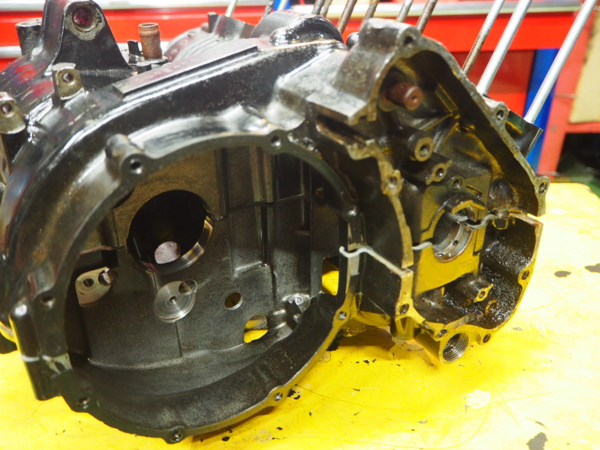 ホンダ純正　CBX400Fエンジンパーツ　純正クランクケース上下　使用可能　純正打刻　程度まずまず CBX400F クランクケース HONDA クランクケース組み立て 中国ホンダ ホンダ
