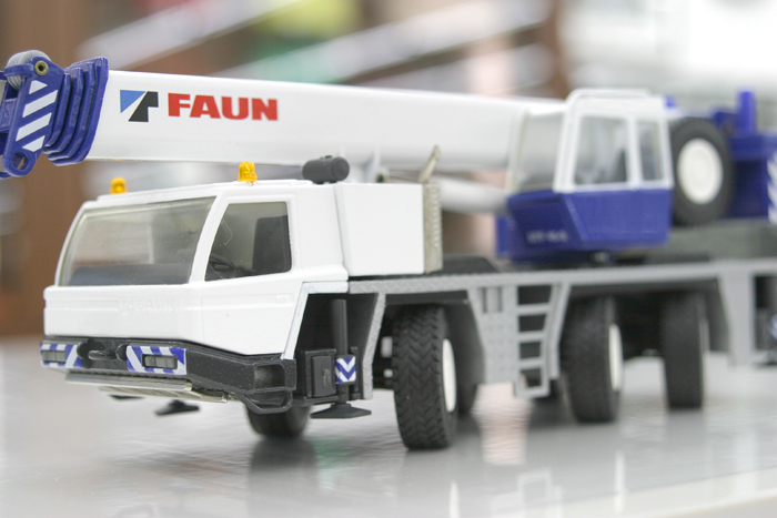 FAUN ATF 100-5 オールテレーンクレーン ミニカー FAUN ATF 100-5 オールテレーンクレーン ミニカー Tadano Faun ATF 100