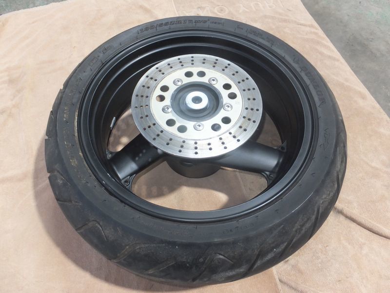 カワサキ zrx1200 リヤ ホイール 純正品 中古品 | ZRX1200R ダエグ