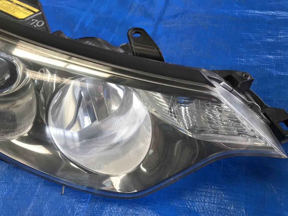 エスティマ 前期 ACR50 ACR55 右ヘッドライト HID 刻印70 Koito 28-192