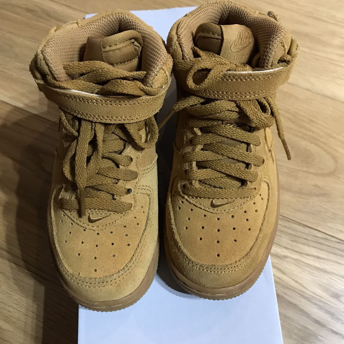 1円スタート！送料込み！nike air force 1 mid lv8 17cm flax wheat 