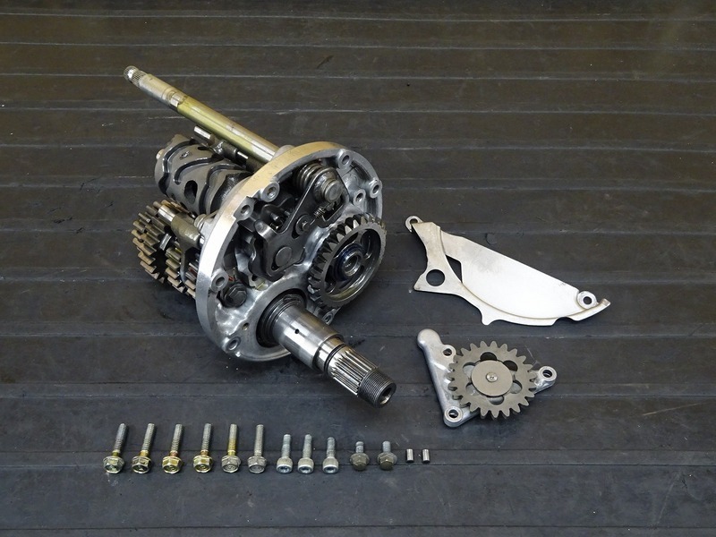 000B-210301】NSR250R SE(MC28-1006)□ ミッション トランスミッション