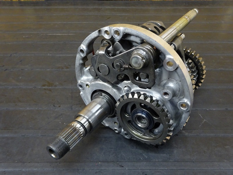 000B-210301】NSR250R SE(MC28-1006)□ ミッション トランスミッション