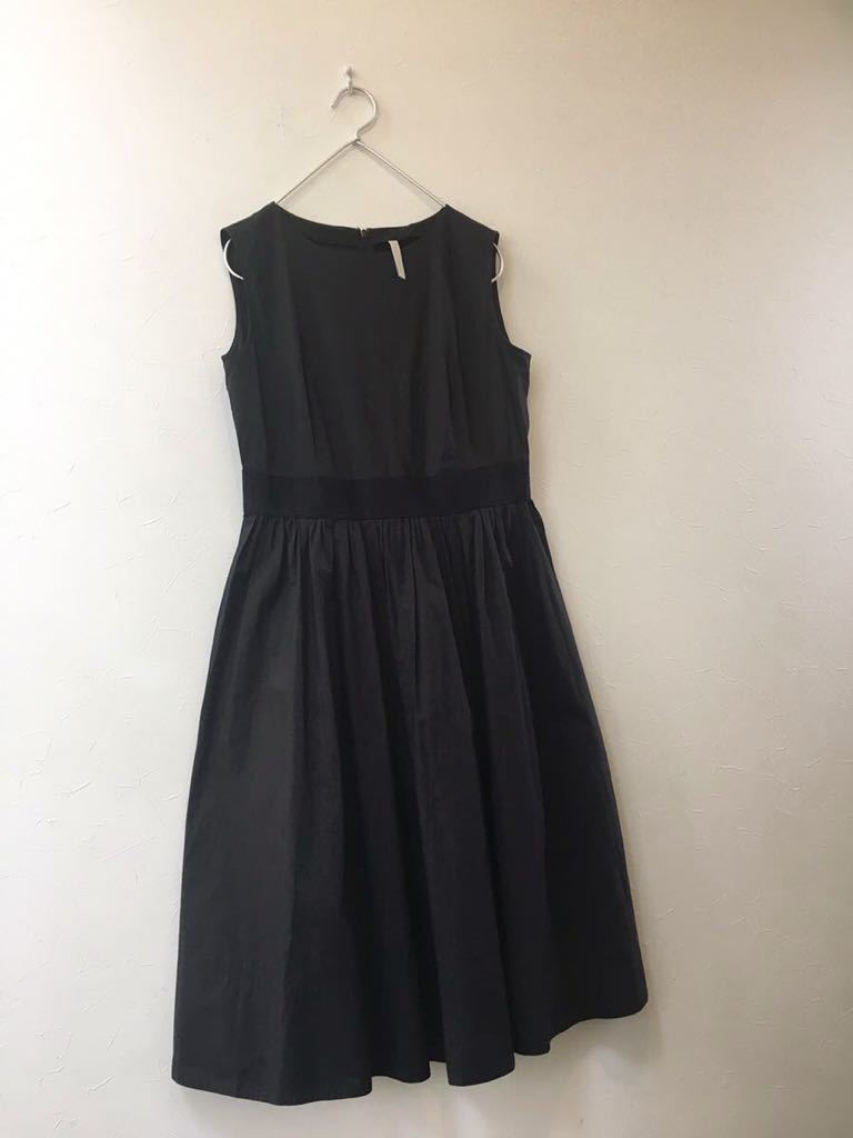 Untitled アンタイトル 黒のワンピース サイズ2 M フォーマルにも ワンピース 売買されたオークション情報 Yahooの商品情報をアーカイブ公開 オークファン Aucfan Com