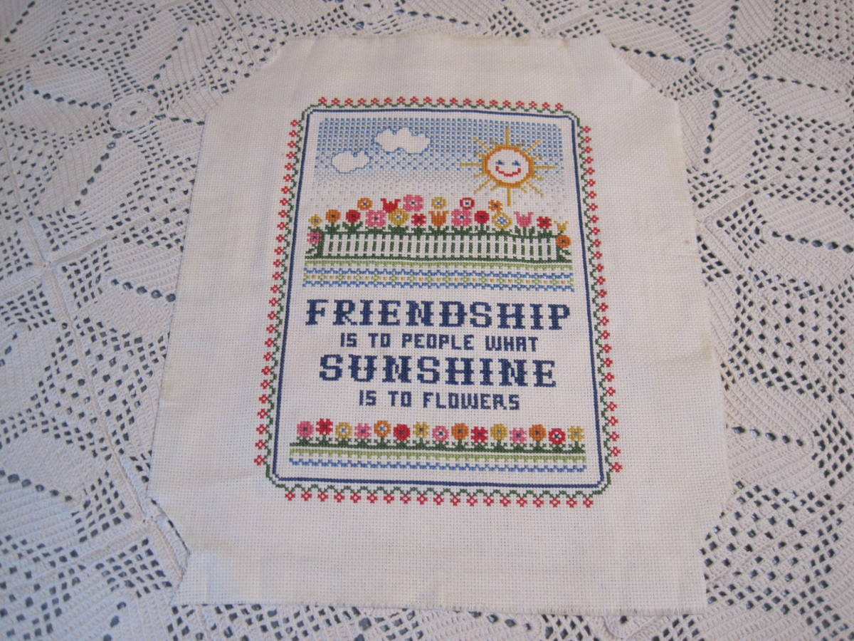 Usa ハンドメイド クロスステッチ刺繍 メッセージ刺繍 太陽 お花畑 雲 カラフル 完成品 売買されたオークション情報 Yahooの商品情報をアーカイブ公開 オークファン Aucfan Com