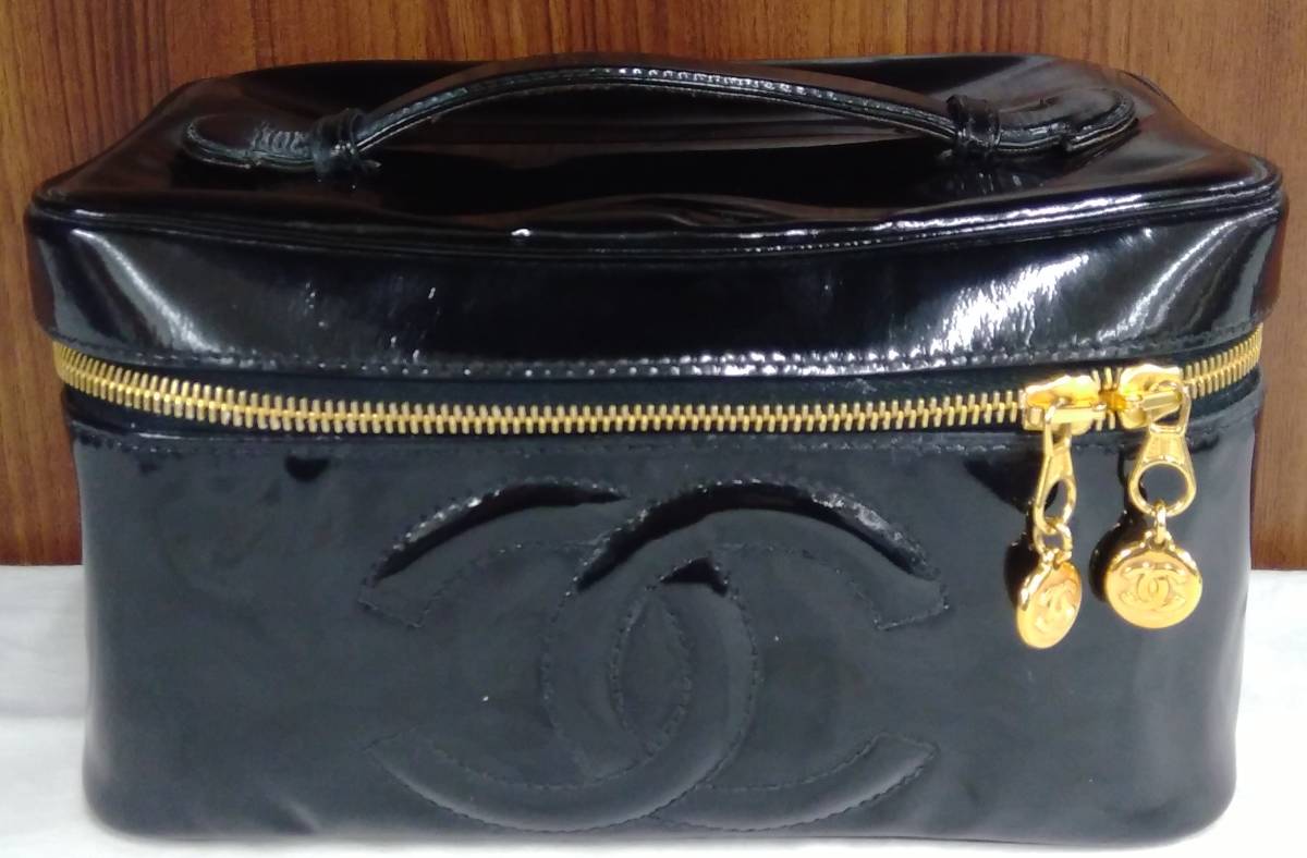 CHANEL シャネル バニティバッグ エナメル コスメポーチ ブラック 黒 