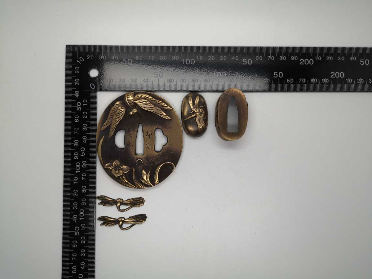 日本刀装具 勝虫の図 絵金銀 銅製 細工 鍔 刀部 刀鍔