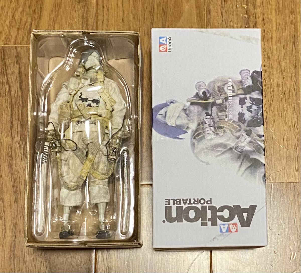 ThreeA 3A Ashley Wood Action PORTABLE TK SLICER INTERBAKA 1