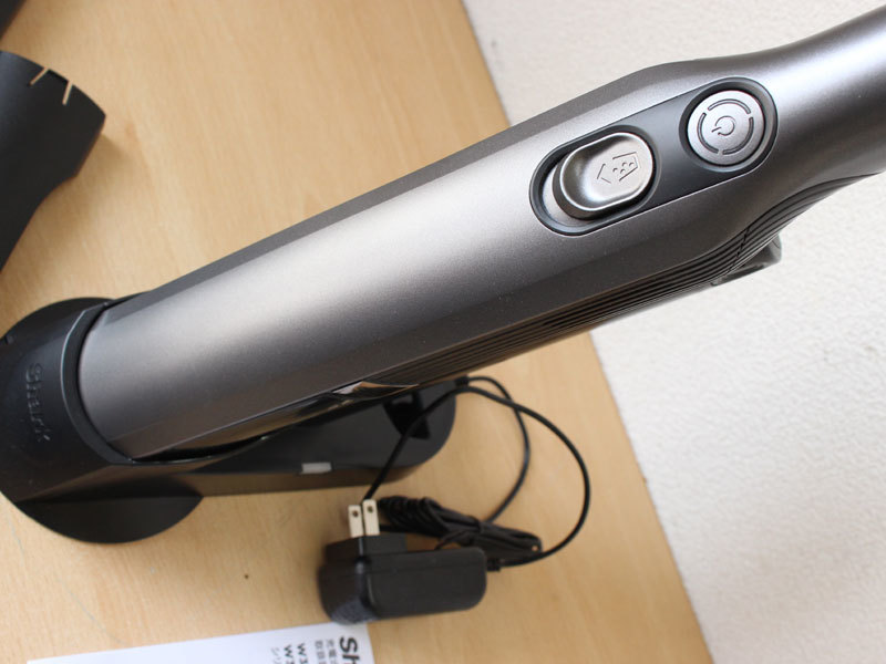 ☆Shark EVOPOWER Plus シャーク 充電式ハンディクリーナー W35P