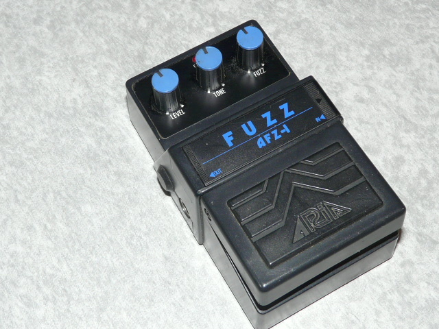 希少、ビンテージ品‼️Aria AFZ-1 FUZZ ギターエフェクター 本体 希少