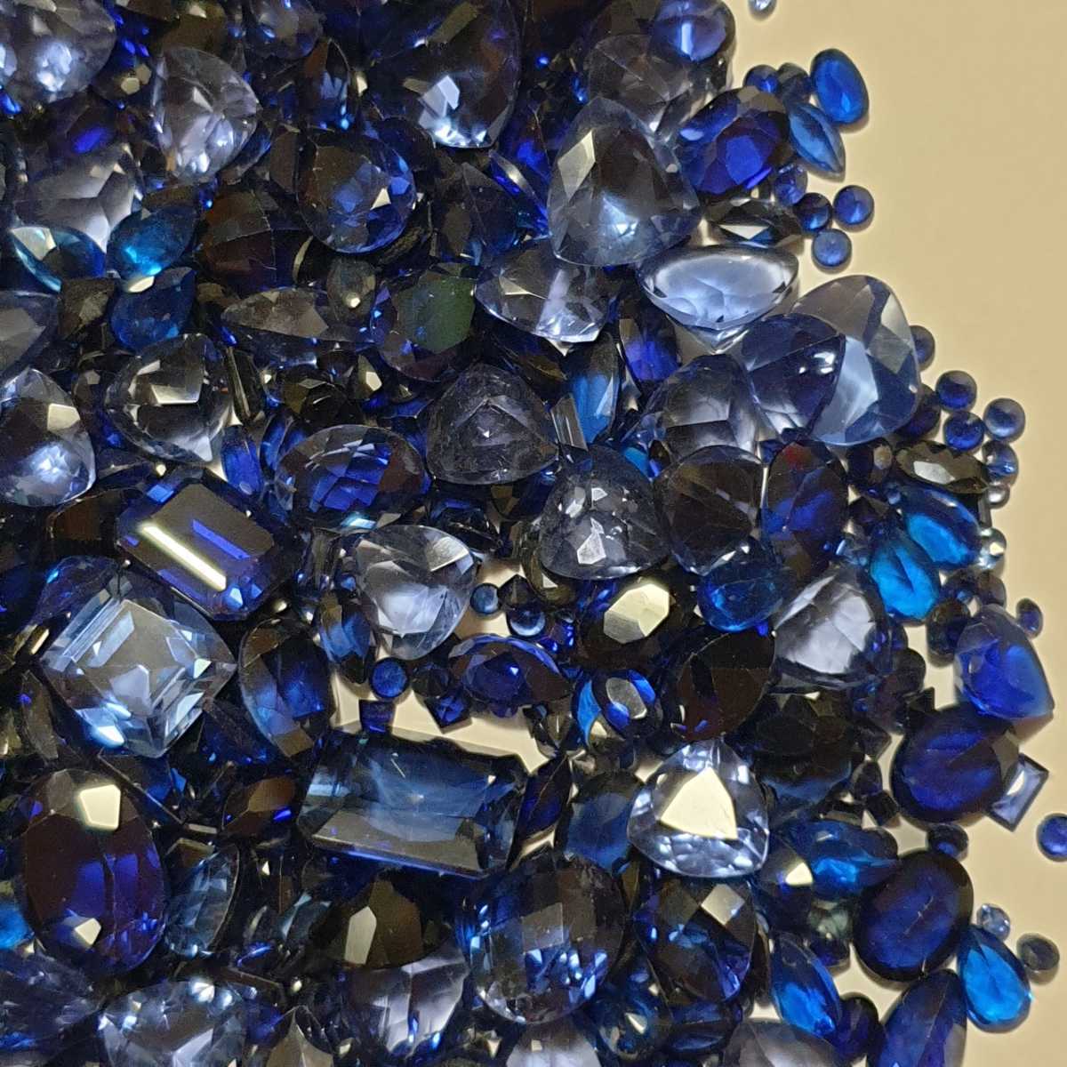 天然サファイアおまとめ 420ct ルース 裸石 宝石 コランダム 蒼玉 | Yahoo!オークション - いろはに^宝石 天然石、宝石ルース(裸石)販売専門店 ユアエメラルド