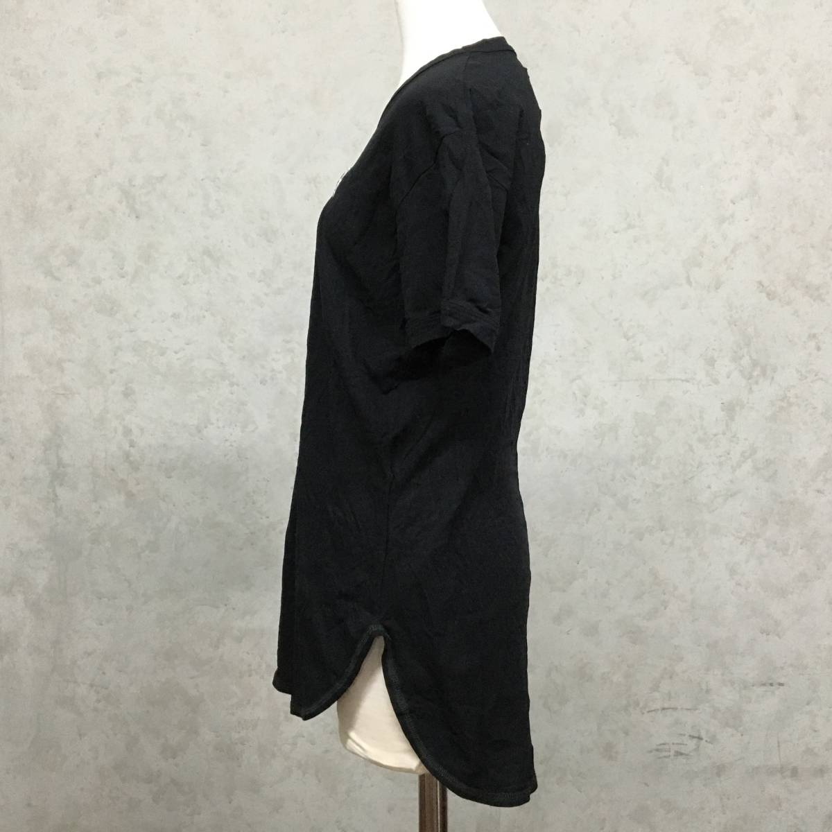 FR3/18 W＆LT パクパクくん Tシャツ ウォルト イタリア製 カットソー V 