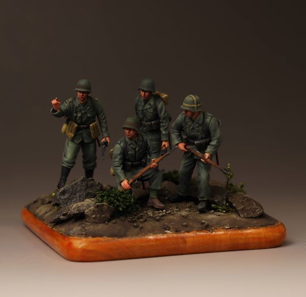 レア　フィギュア　ミリタリー　軍物　アーミー　ドラゴンモデル 完成品】1/35 ドイツ兵 ドラゴンモデルズ製 ミリタリーフィギュア 4体