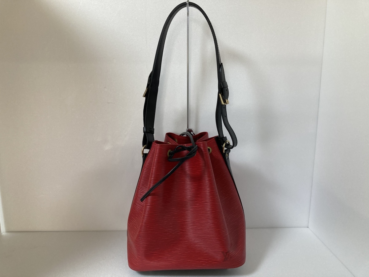 ショルダーバッグ プチノエ エピ VUITTON ルイヴィトン LOUIS ノワール