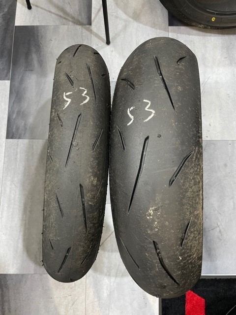 ダンロップ α-13 SP 150⁄60R17 スポーツマックス 110⁄70R17 (バイク用