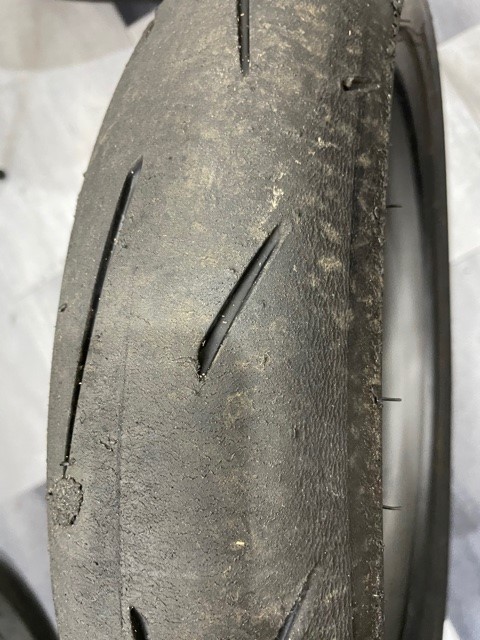 ダンロップ α-13 SP 150⁄60R17 スポーツマックス 110⁄70R17 (バイク用
