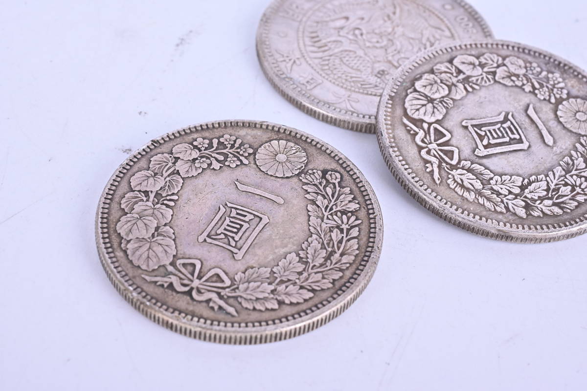 定番，大人気 旧1円銀貨 明治3年 量目：約26.76g 古銭/一圓銀貨/円銀