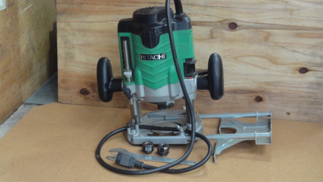 日立 ルーター　M12SE　中古機