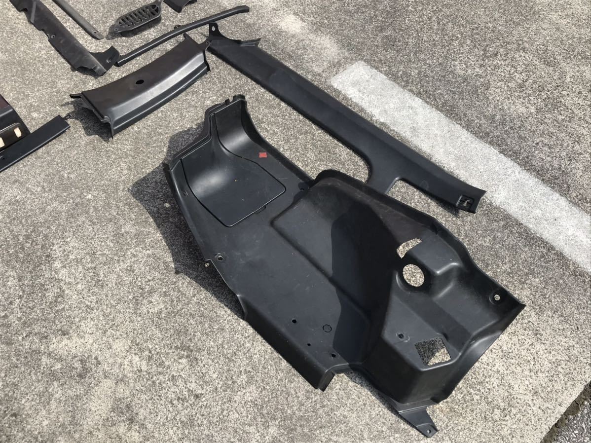 ae86 レビン トレノ Aピラ下側 内張り 後期 ヒューズカバー トリム