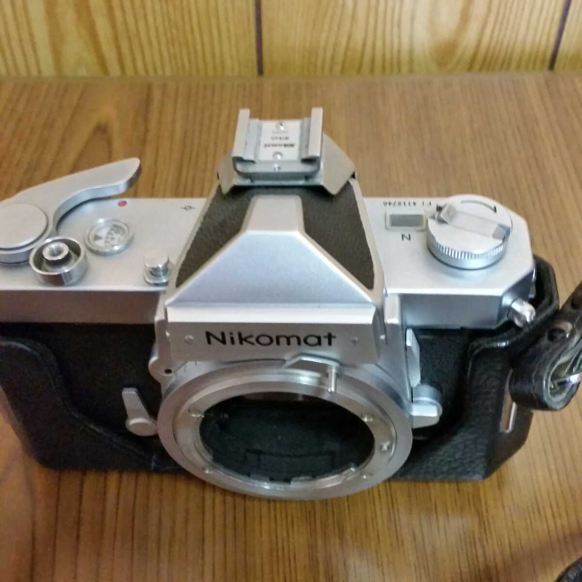 Nikon フィルムカメラ ジャンク ニコン レンズ ジャンクニコンEM 2⁄8B