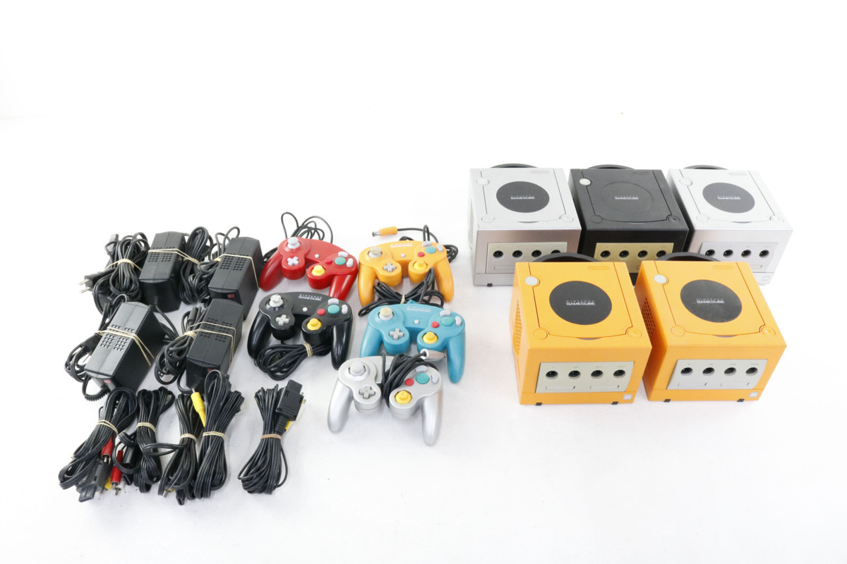 100%新品，豊富な 送料無料 任天堂 NINTENDO DOL-001 ゲームキューブ