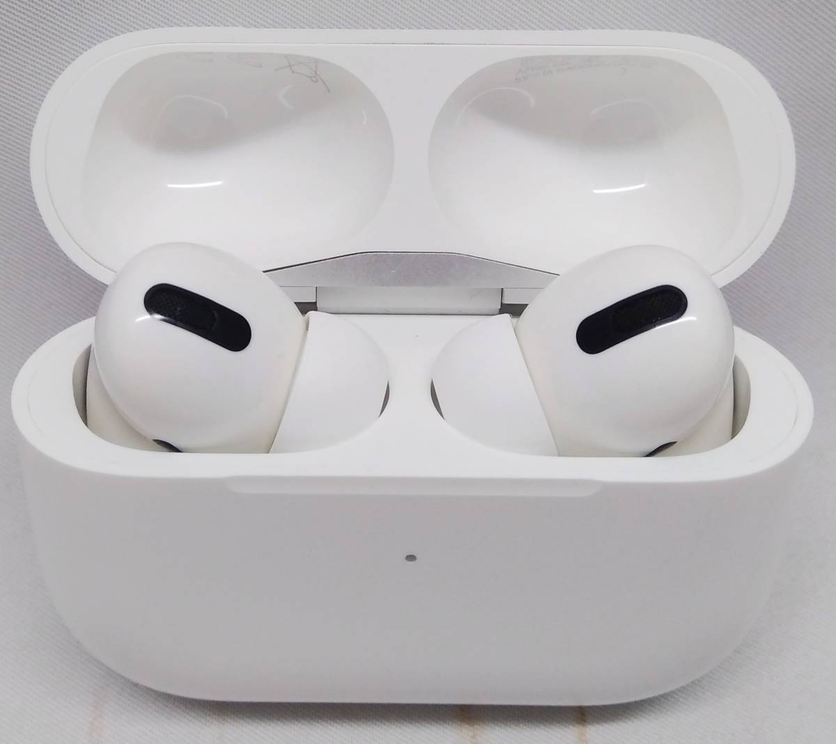 Apple MWP22J/A AirPods Pro MWP22J/A [左右分離型] ヘッドホン