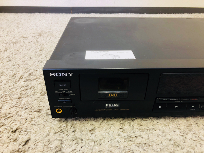 DTC-690 SONY DATデッキ - メルカリ | ソニー Tape Recorder Player