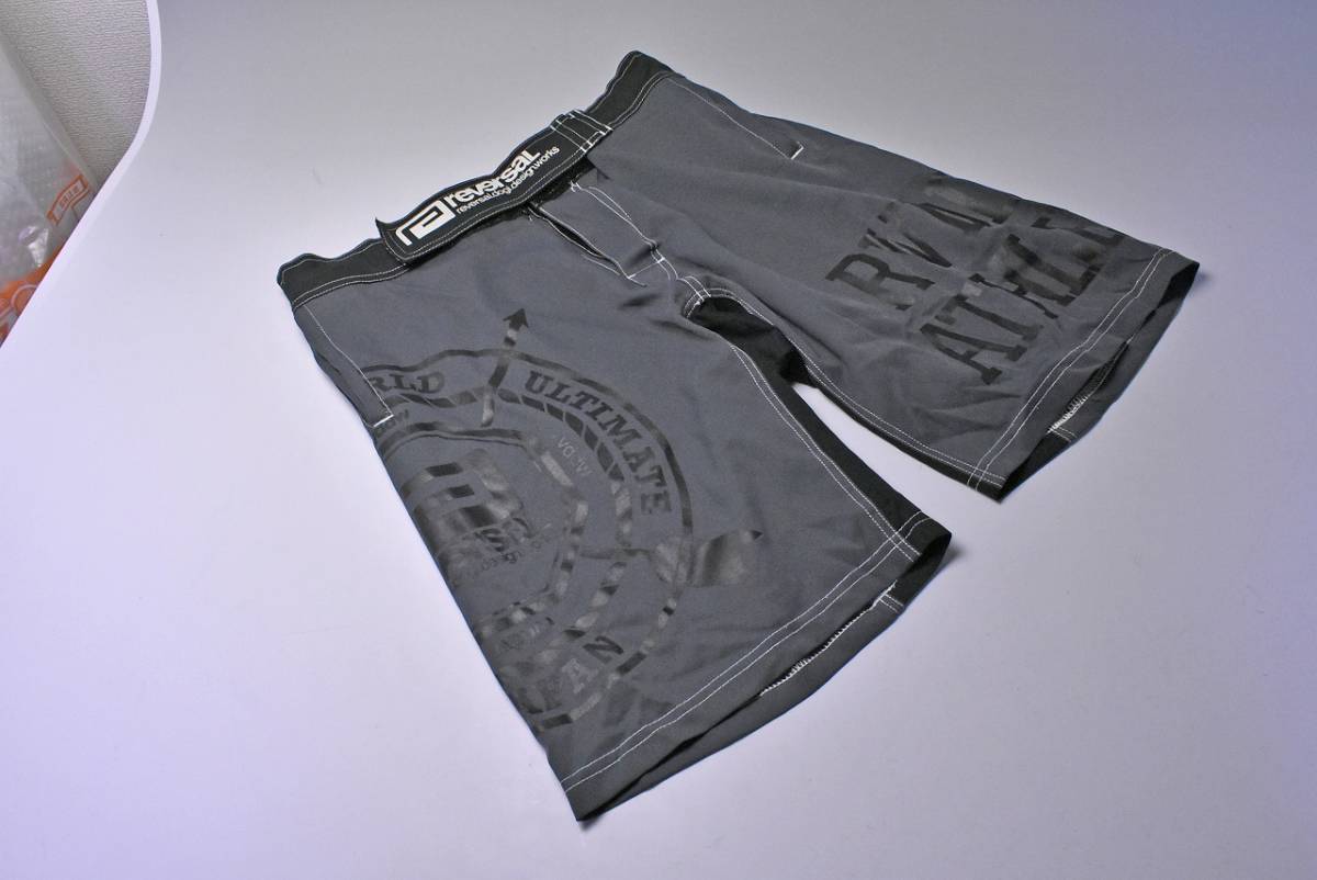 REVERSAL ★ リバーサル ★ ファイトパンツ ★ Sサイズ ★ グレー ★ ポケット付き ★ ハーフパンツ ★ ポリエステル ★ 中古品 ★ リバーサル reversal ファイトショーツ REVERSAL ショーツ FREEDOM