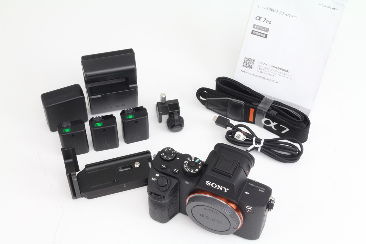 送料無料 | 極美品 】 SONY α7R II ボディ ILCE-7RM2 【 シャッター数