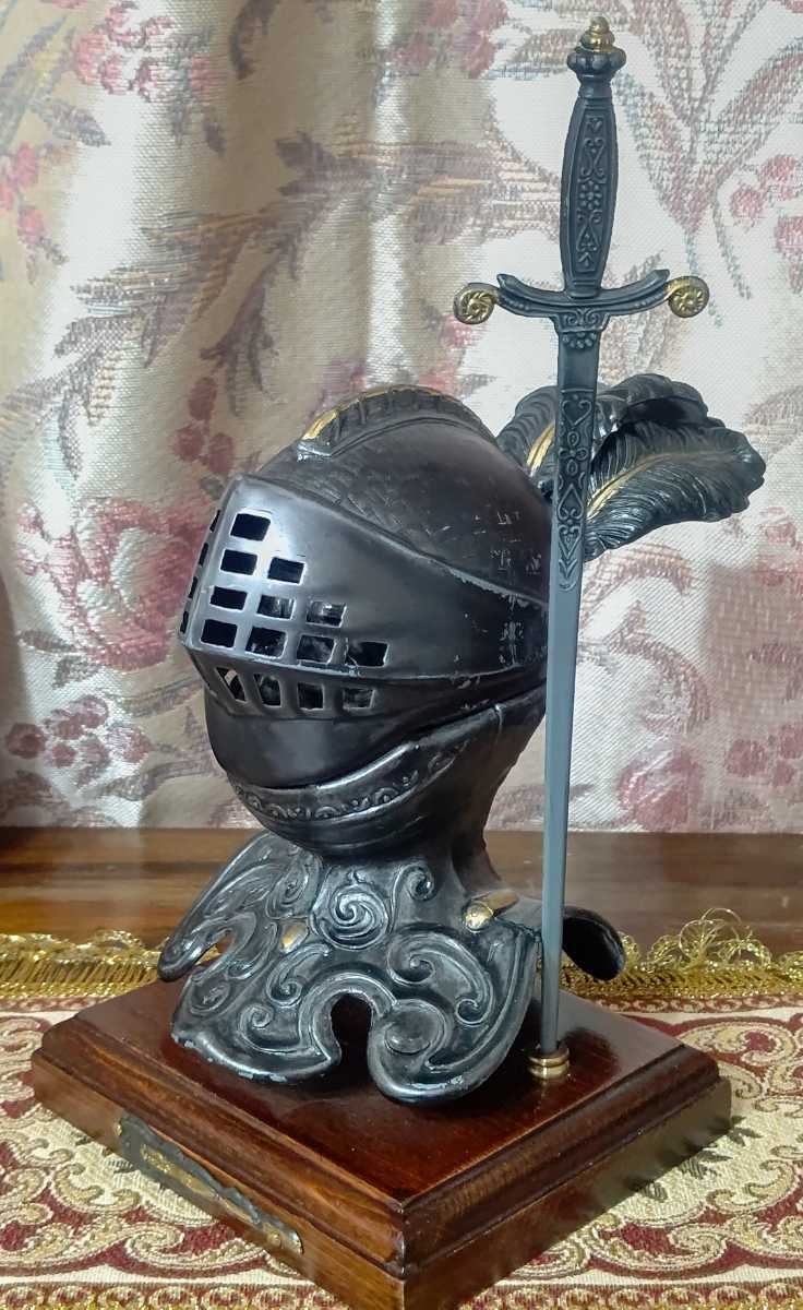 真鍮 西洋騎士 ナイト置物ブラス オブジェ アンティー インテリア ヴィンテージ 金属 置物 : メタルナイト イタリア製金属の中世の騎士像 オブジェ