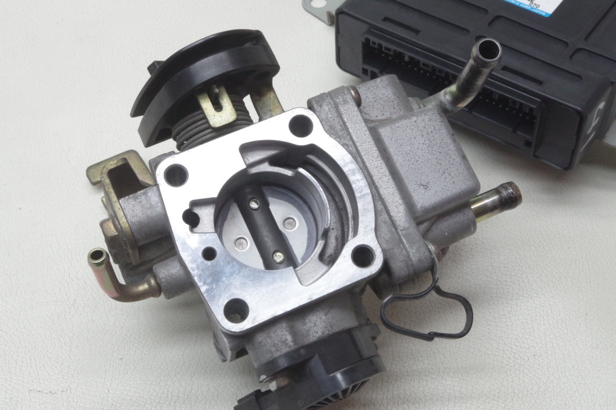 【内部キレイ！】 日産純正 U71V クリッパー 3G83 燃料タンク ガソリンタンク フューエルタンク ノーマル 棚1B2 クリッパー 3G83 燃料タンク 即決 ［11305］ 0