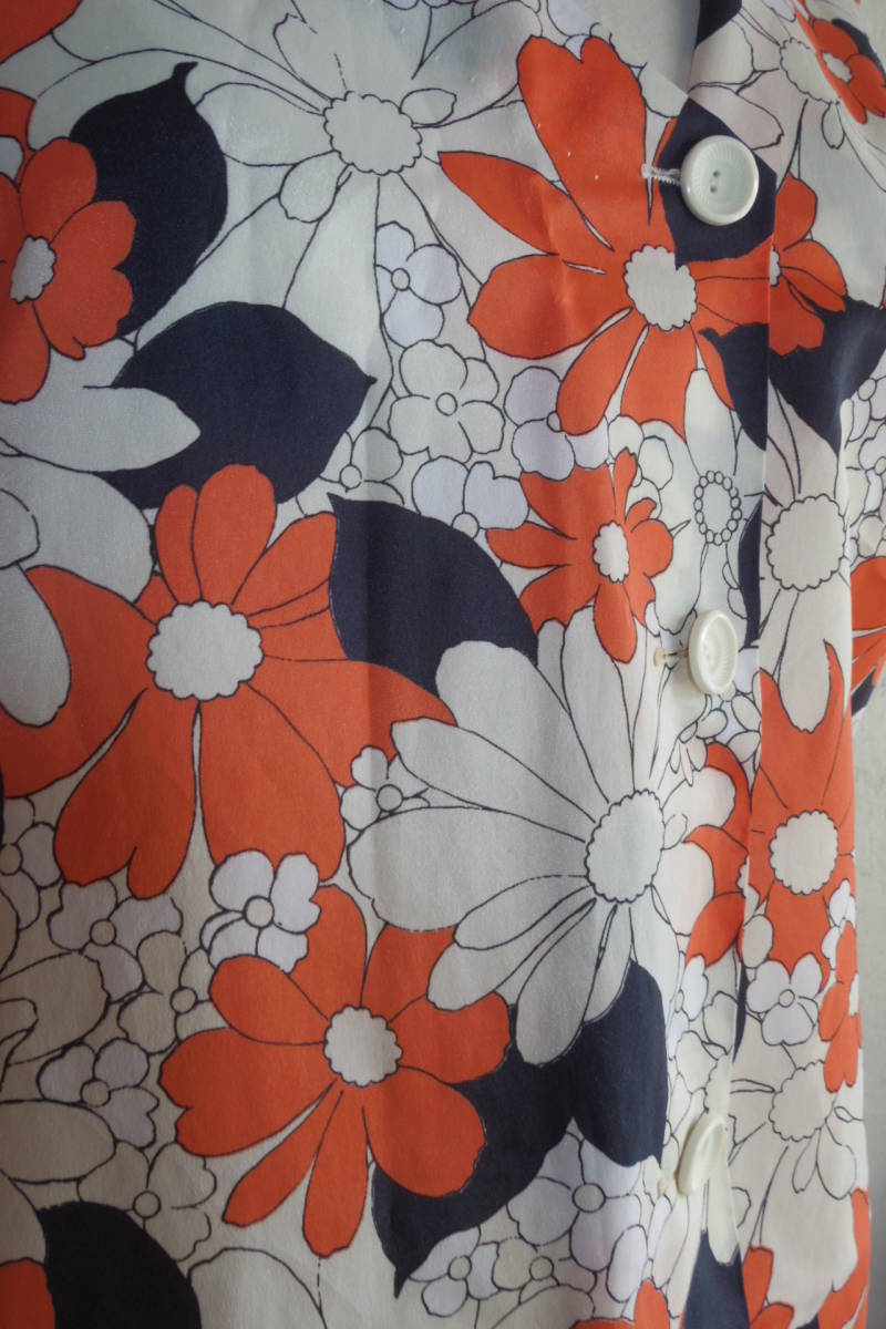 古着 レトロvintage派手オレンジフラワーワンピ 昭和レトロワンピース70s60s70年代60年代 おしゃれビンテージポップ花柄レトロワンピ Mサイズ 売買されたオークション情報 Yahooの商品情報をアーカイブ公開 オークファン Aucfan Com