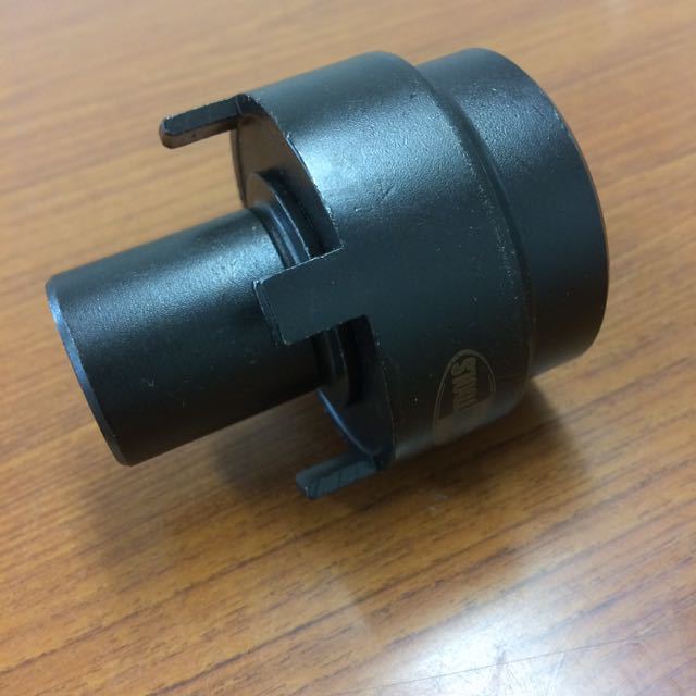 メルセデスベンツ　W123 W126　 リアアクスルベアリング用　グルーブナットソケット　W116　W107
